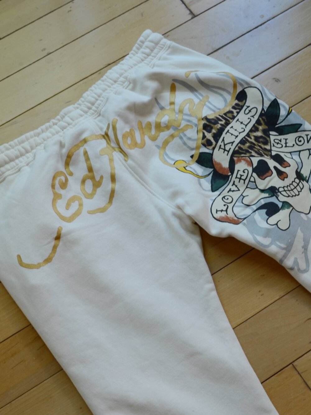 Ed Hardy "Love Kills Slowly" Bootcut Fleece Jogger Pants Size M NWT - Picture 10 of 13